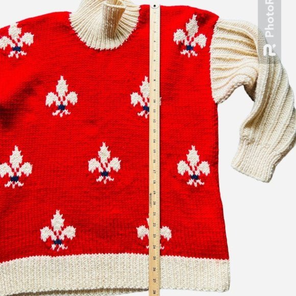 VINTAGE Cable knit Fleur-De-lys Sweater. size X-large - Picture 3 of 5